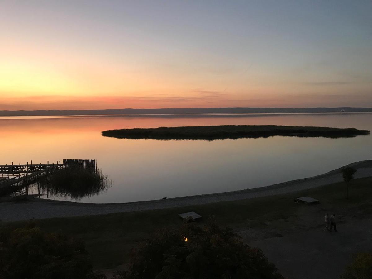 Seehotel Herlinde Podersdorf am See Dış mekan fotoğraf