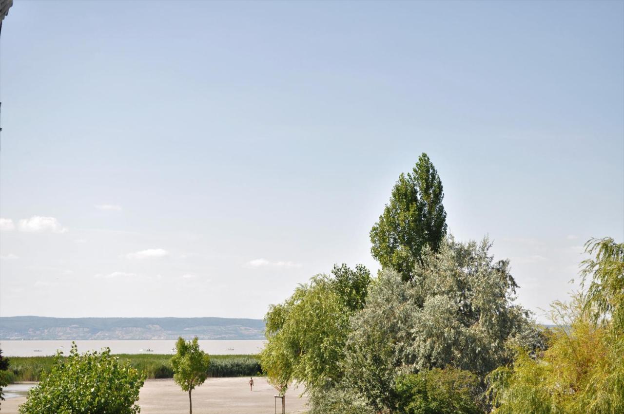 Seehotel Herlinde Podersdorf am See Dış mekan fotoğraf