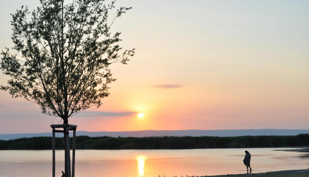 Seehotel Herlinde Podersdorf am See Dış mekan fotoğraf