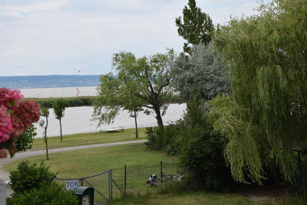 Seehotel Herlinde Podersdorf am See Dış mekan fotoğraf